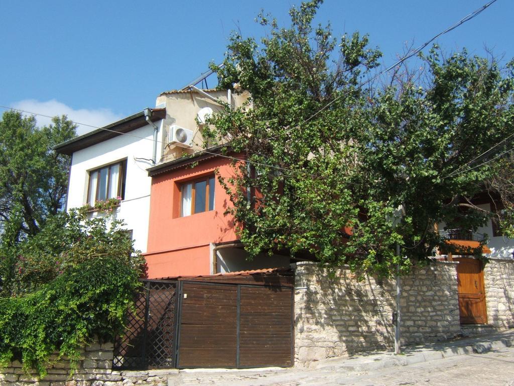 Regina'S Guesthouse Baltschik Exterior foto